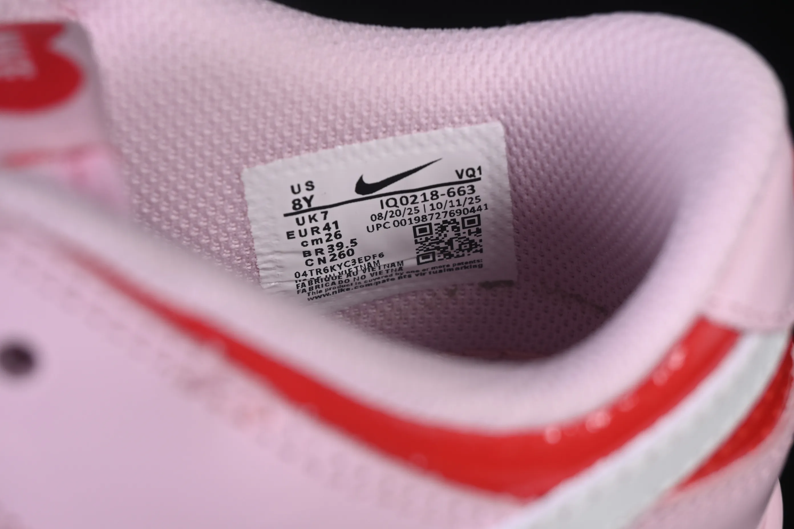 All categories Nk SB Dunk series Nk SB Dunk Low low-top sneakers Nike SB Dunk Low Valentine's Day limited low-top casual skateboard shoes IQ0218-663